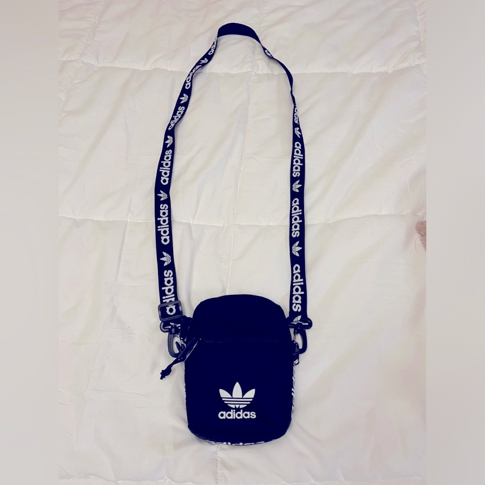Adidas Crossbody bag Black with Adidas logo Small